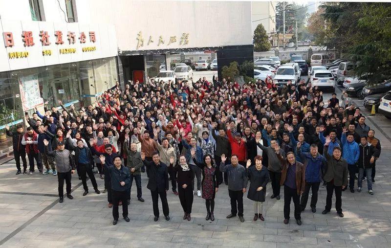 新年第一课 ——听五星红旗设计者曾联松后代讲述国旗的故事